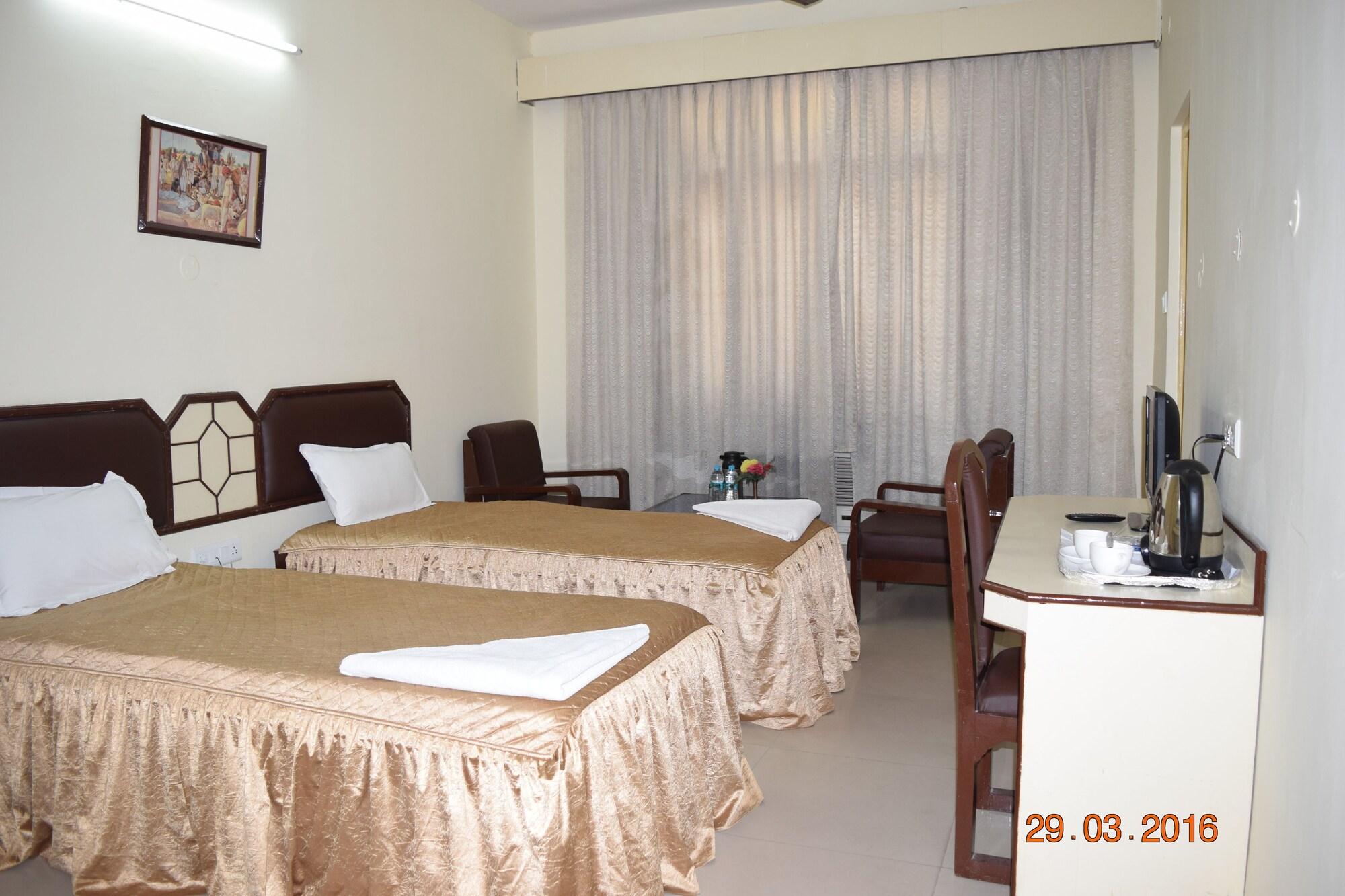 Hotel Lumbini International Bodhgaya Bagian luar foto