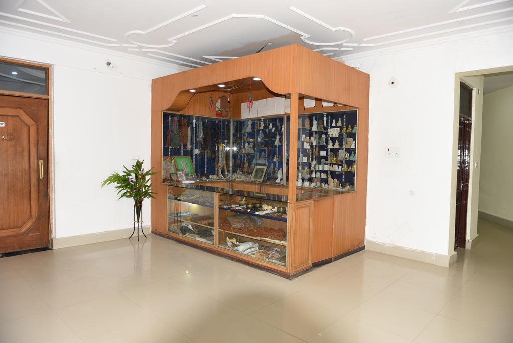 Hotel Lumbini International Bodhgaya Bagian luar foto
