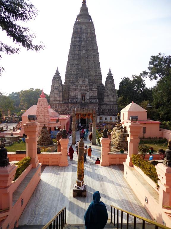 Hotel Lumbini International Bodhgaya Bagian luar foto