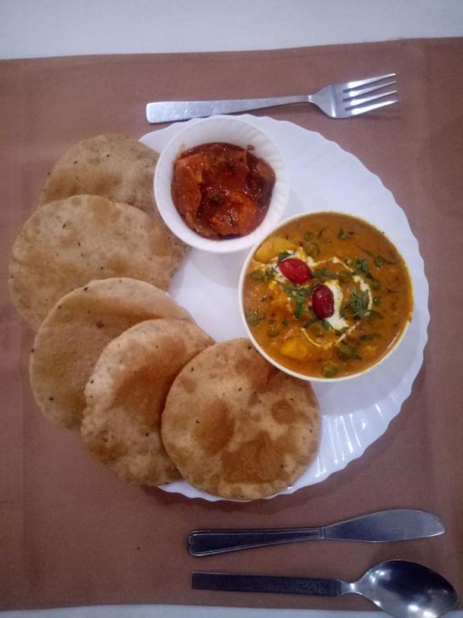 Hotel Lumbini International Bodhgaya Bagian luar foto